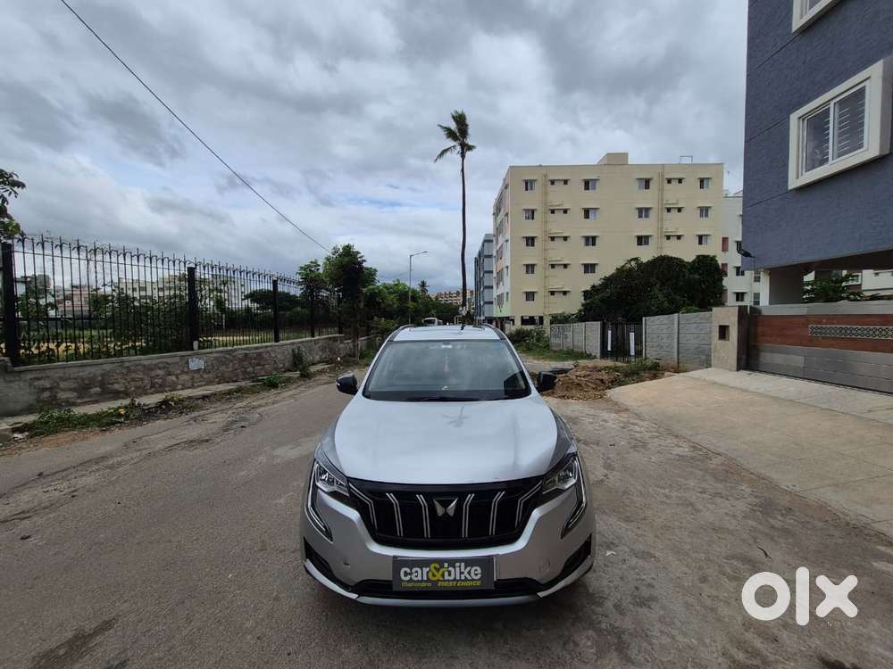 Mahindra Xuv700 Ax 5 Petrol Mt Str (e), 2022, Petrol