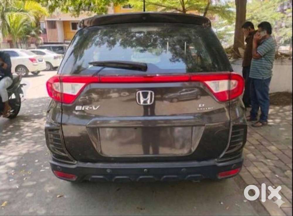 Direct Owner Br-v Diesel 2017  Good Condition  Best Price