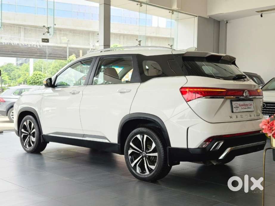 Mg Hector Plus Savvy Pro 1.5 Turbo Petrol Cvt 7 Str, 2023, Petrol