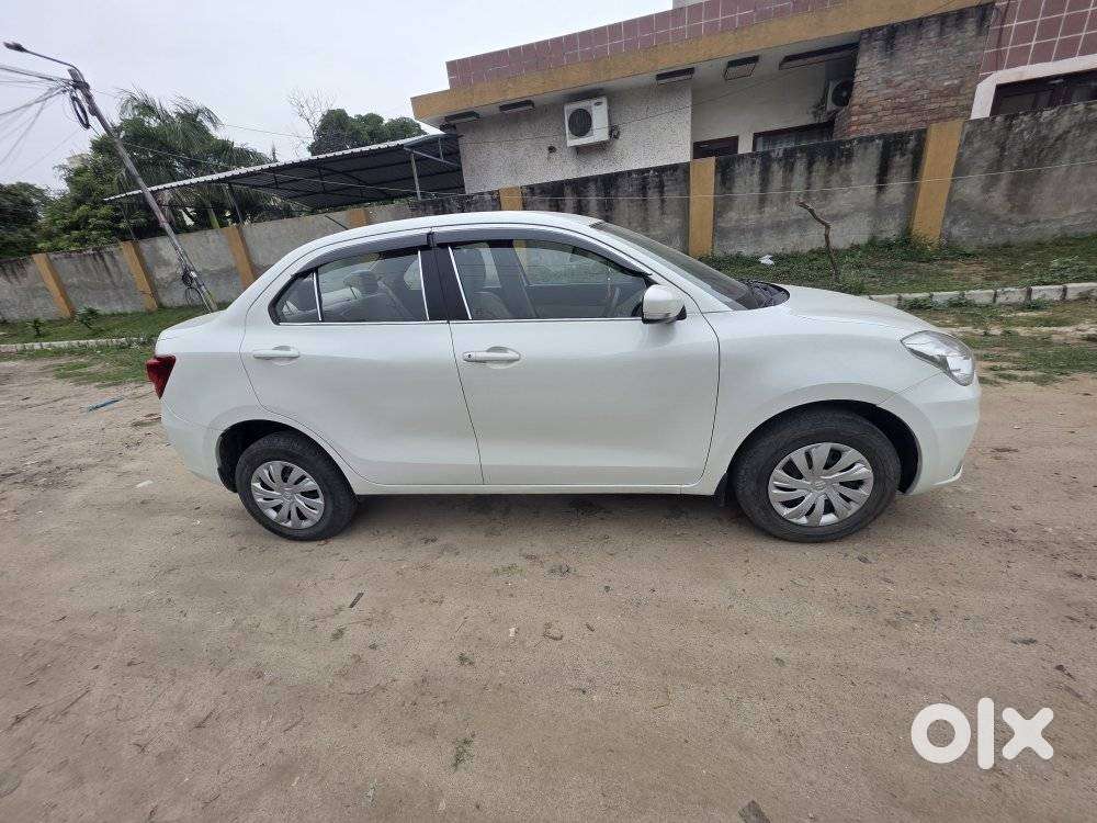 Maruti Suzuki Dzire 1.2 Vxi, 2024, Petrol