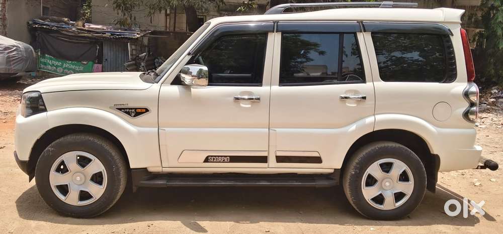 Mahindra Scorpio S6 Plus, 2017, Diesel