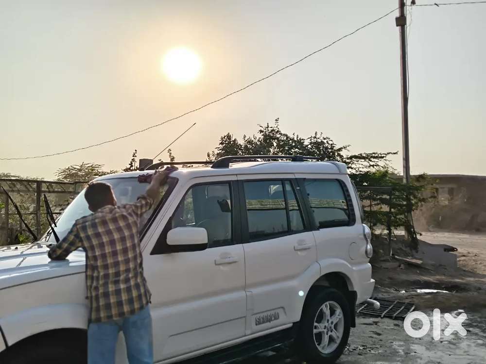 Mahindra Scorpio 2017 Diesel Well Maintained