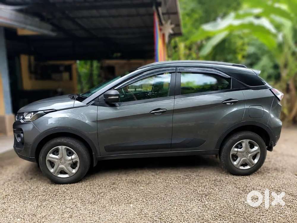 Tata Nexon Xm (diesel) 2023 – Excellent Condition  Single Owner