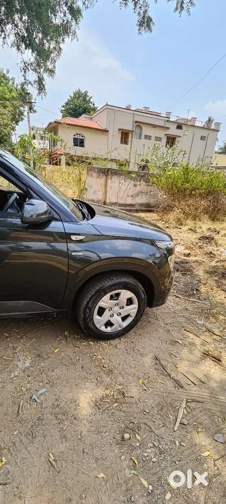 Hyundai Venue 2021 Automatic Petrol Well Maintained