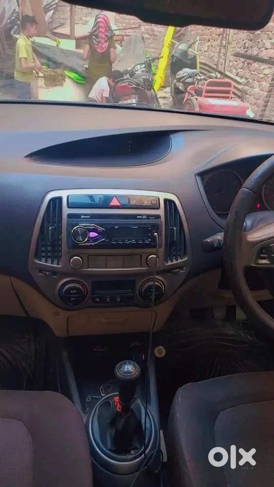 Hyundai I20 Sportz 2012