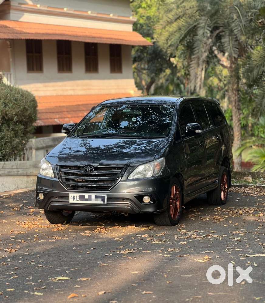 Toyota Innova 2.5 G (diesel) 7 Seater, 2016, Diesel