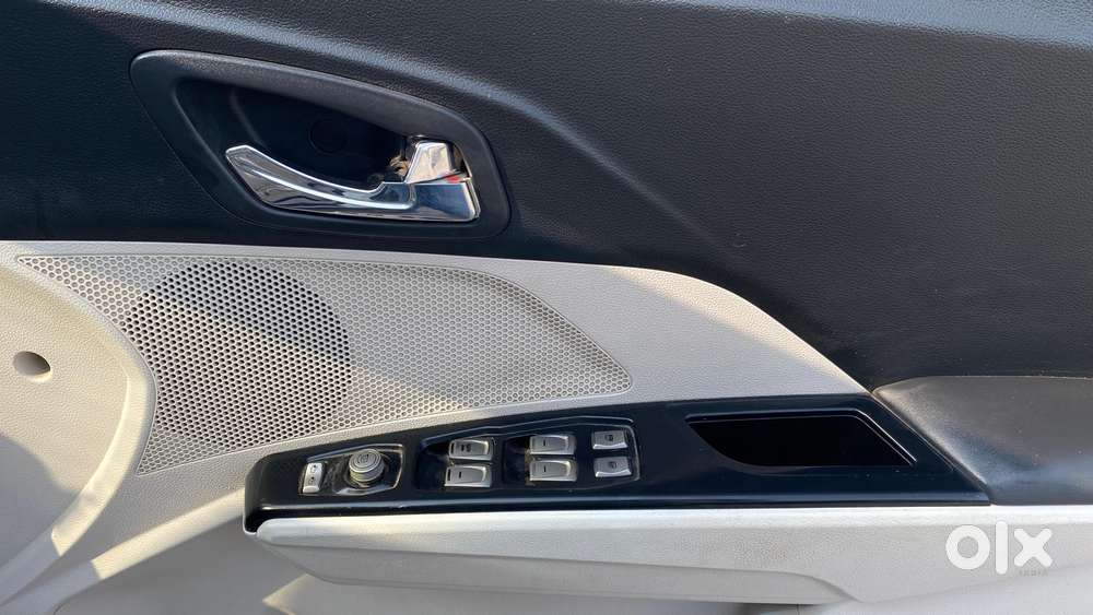Mahindra Xuv300 W8 Option Diesel, 2021, Diesel