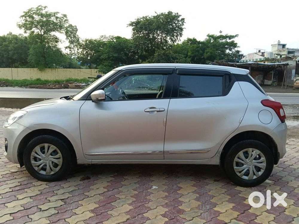 Maruti Suzuki Swift Vxi + Manual, 2019, Petrol