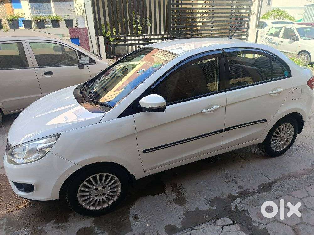 Tata Zest  1.2 Revotron Xt, 2015, Petrol