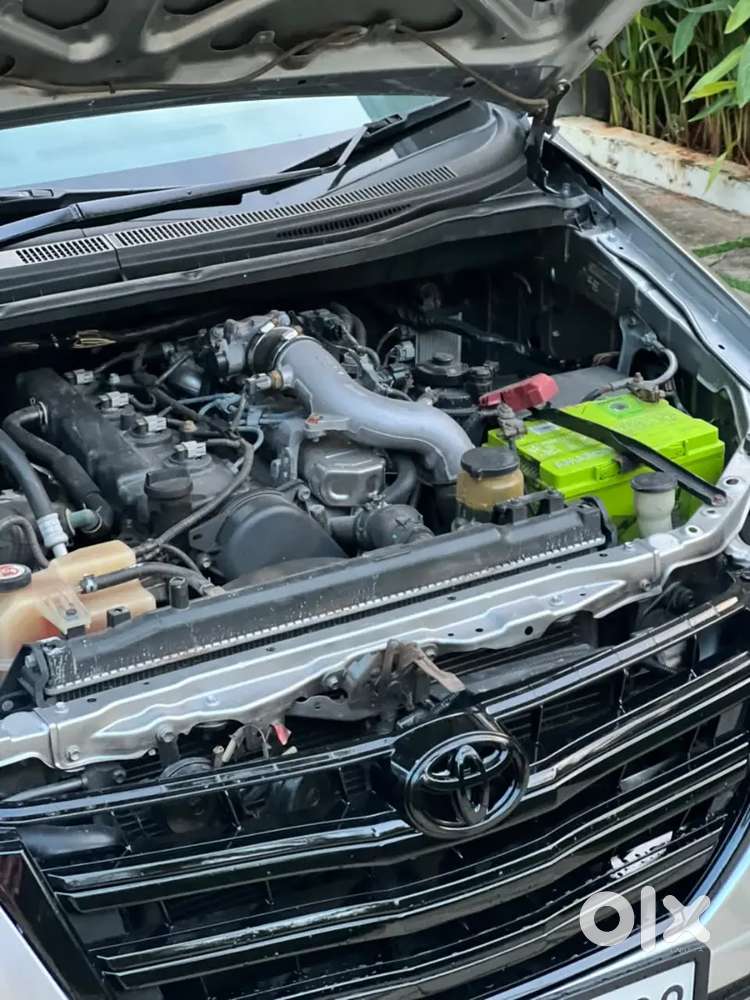 Toyota Innova 2.5 G 2015
