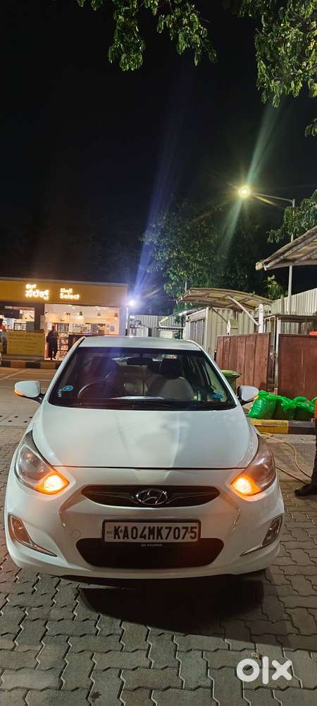Hyundai Verna Fluidic 2012