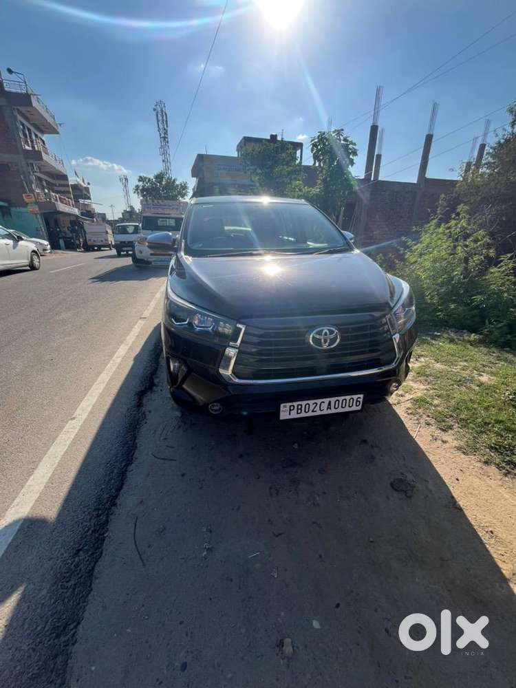 Toyota Innova Crysta 2016 Diesel Well Maintained