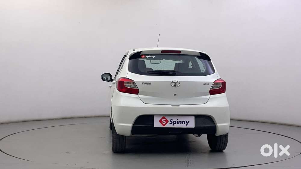 Tata Tiago Xza, 2017, Petrol