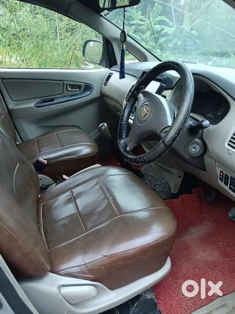 Toyota Innova Diesel 2.5 2011 Last.