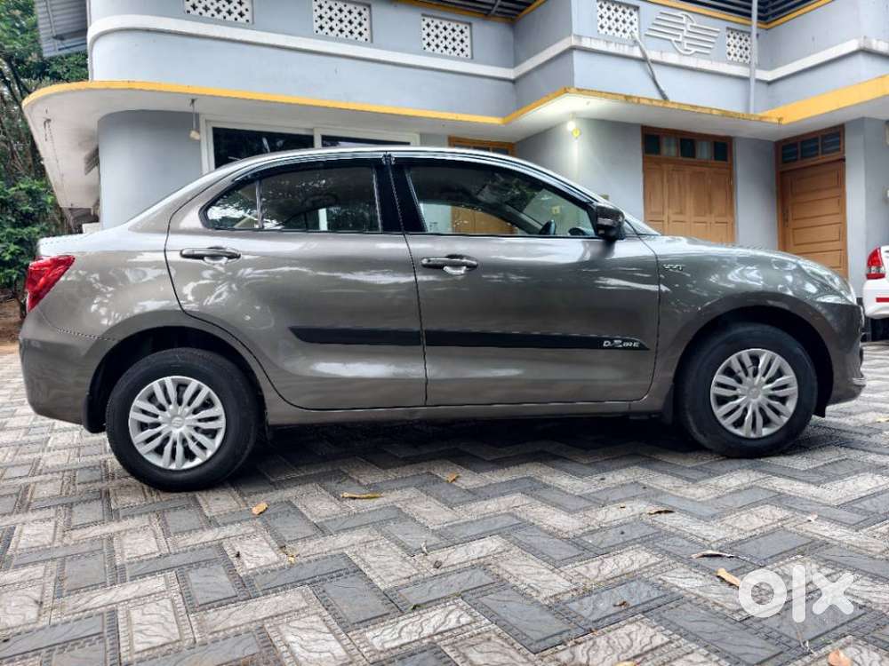 Maruti Suzuki Swift Dzire 1.2 Vxi Bsiv, 2018, Petrol