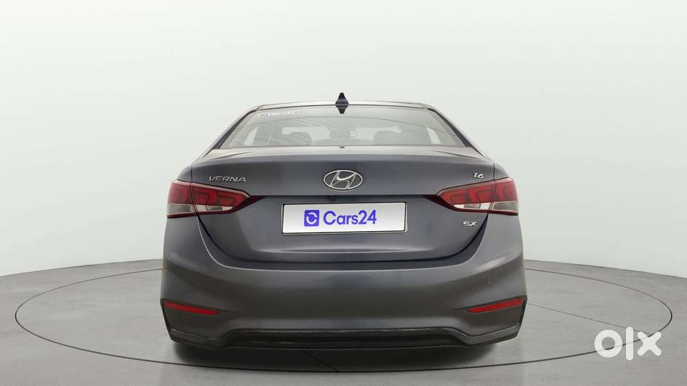 Hyundai Verna 1.6 Sx (o) Vtvt, 2017, Petrol