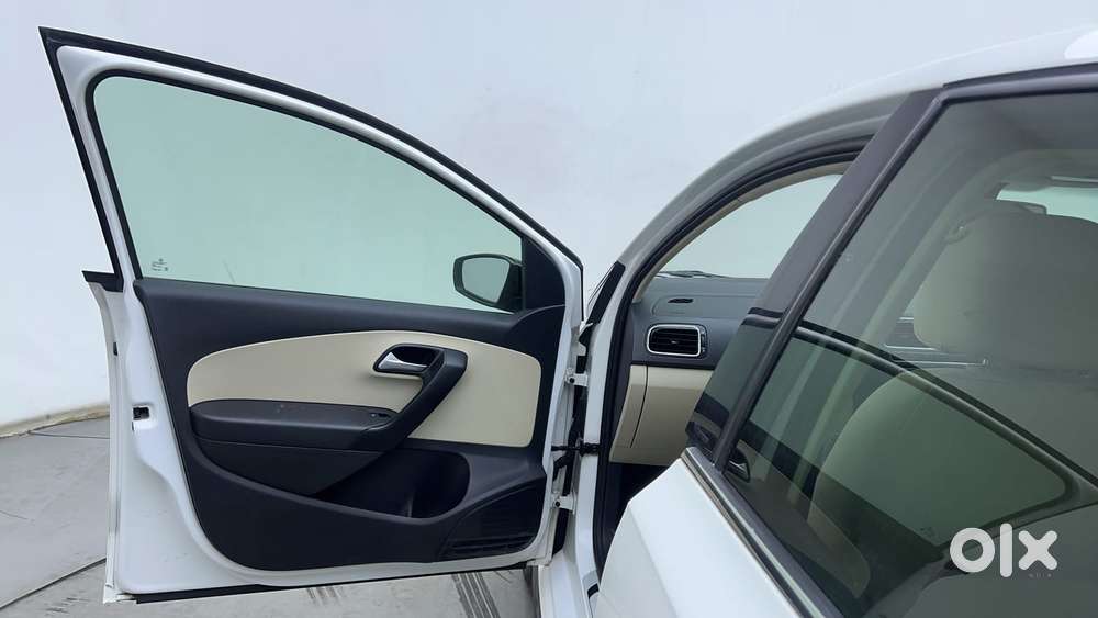 Volkswagen Vento 1.6 Highline, 2022, Petrol