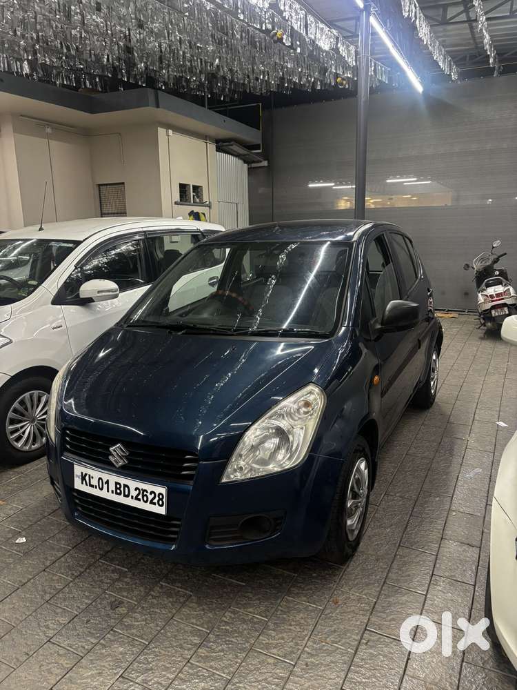 Maruti Suzuki Ritz Lxi, 2011, Petrol
