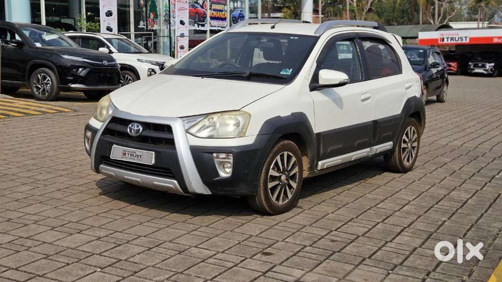 Toyota Etios Cross 1.2l G, 2015, Petrol