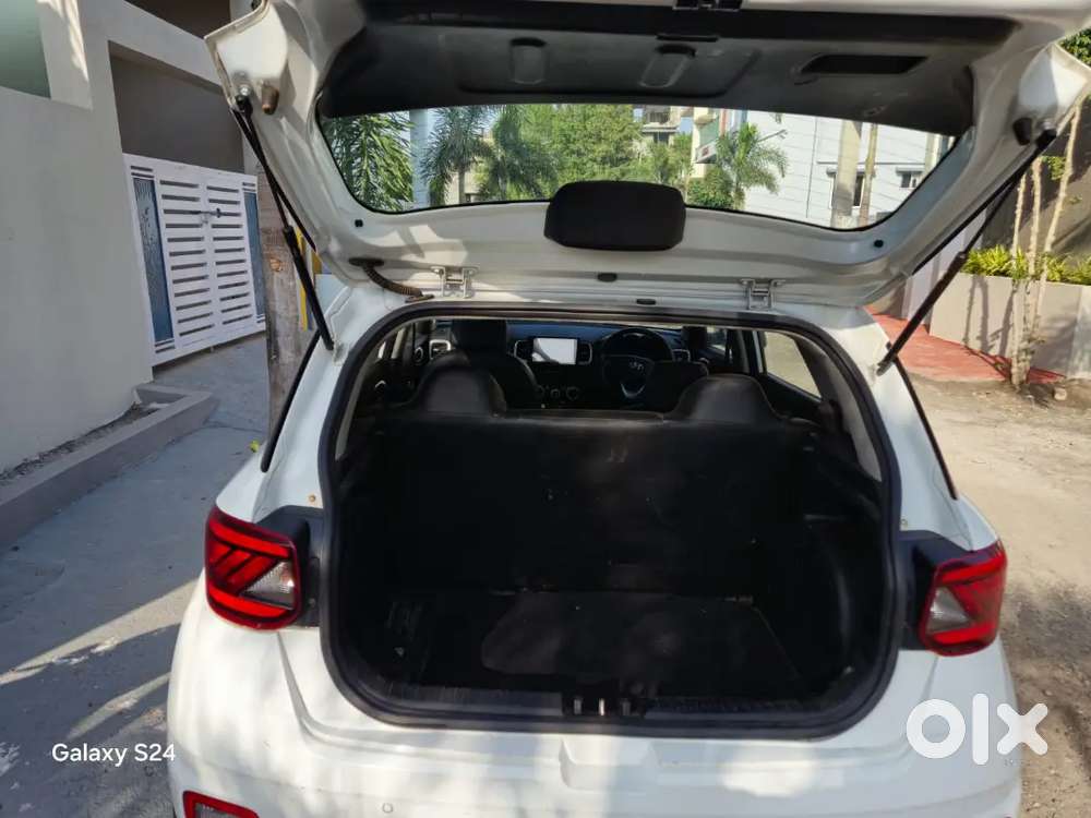 Hyundai Venue N Line 2021 Petrol 90000 Km Driven