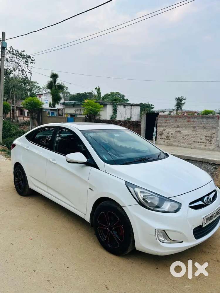 Hyundai Verna 2014 Petrol 70000 Km Driven