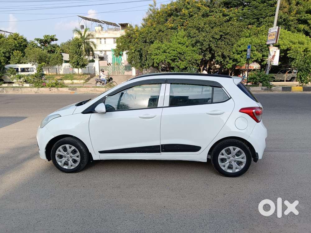 Hyundai Grand I10 Sportz O 1.2, 2016, Petrol