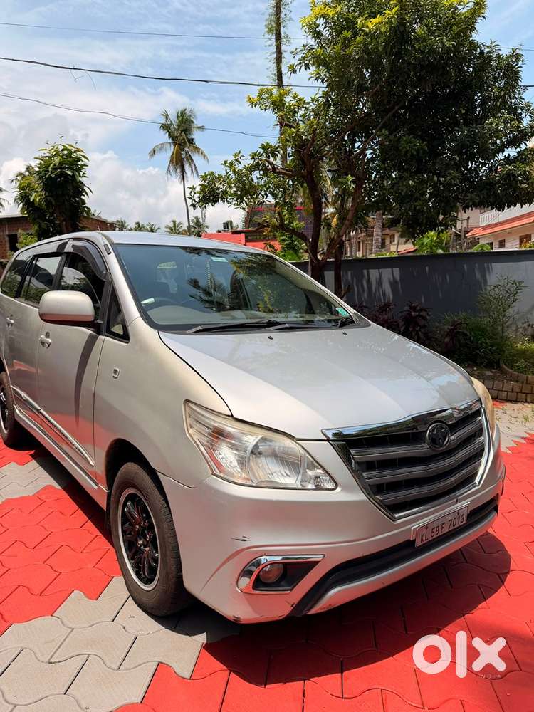 Toyota Innova Diesel 2012