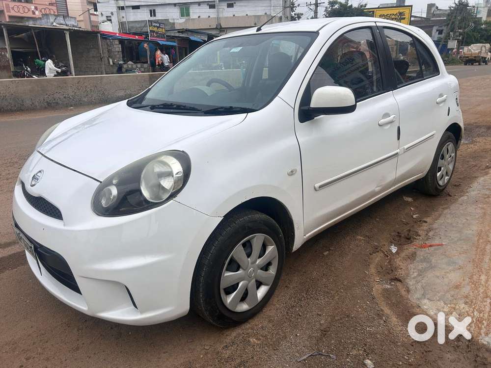 Nissan Micra Active Xv, 2014, Petrol