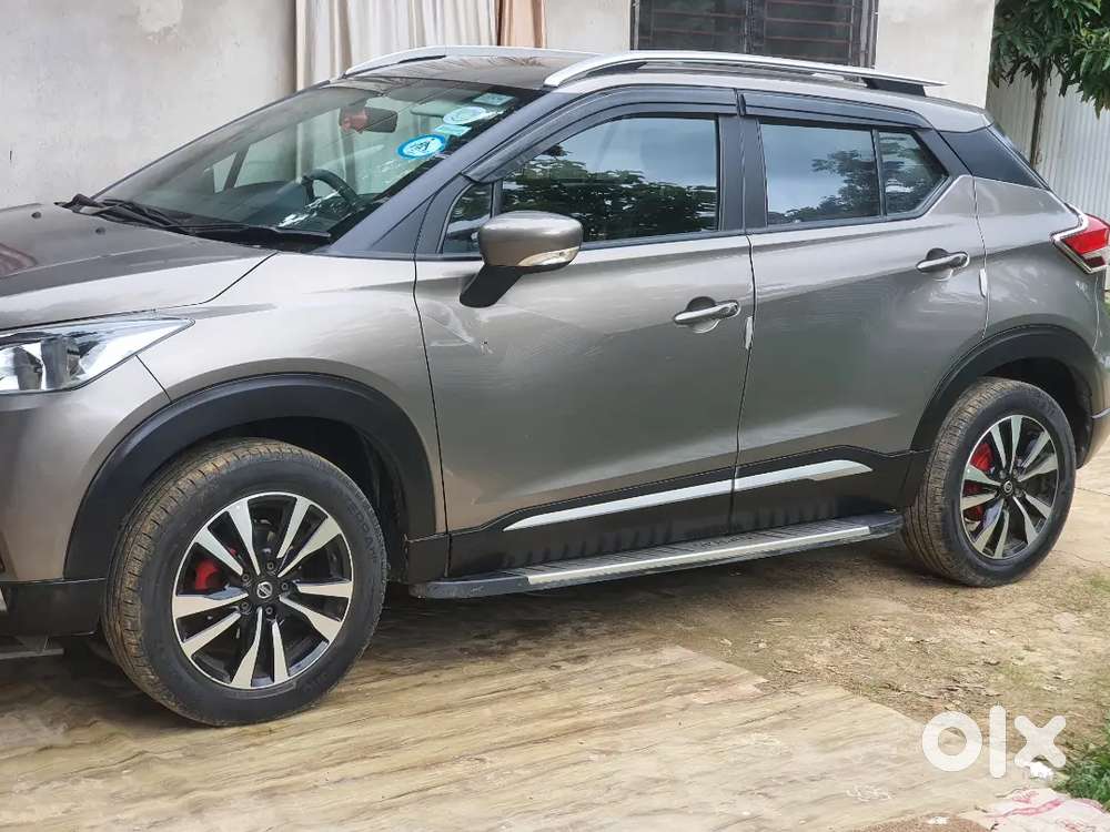 Well Maintained Nissan Kicks Petrol Top Model In Excellent Condition