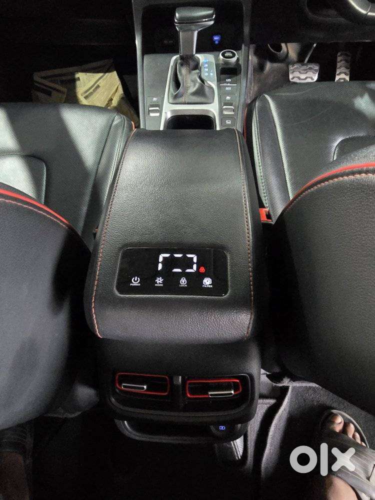 Kia Carens Luxury (o)1.5 Diesel At 7 Str, 2022, Diesel