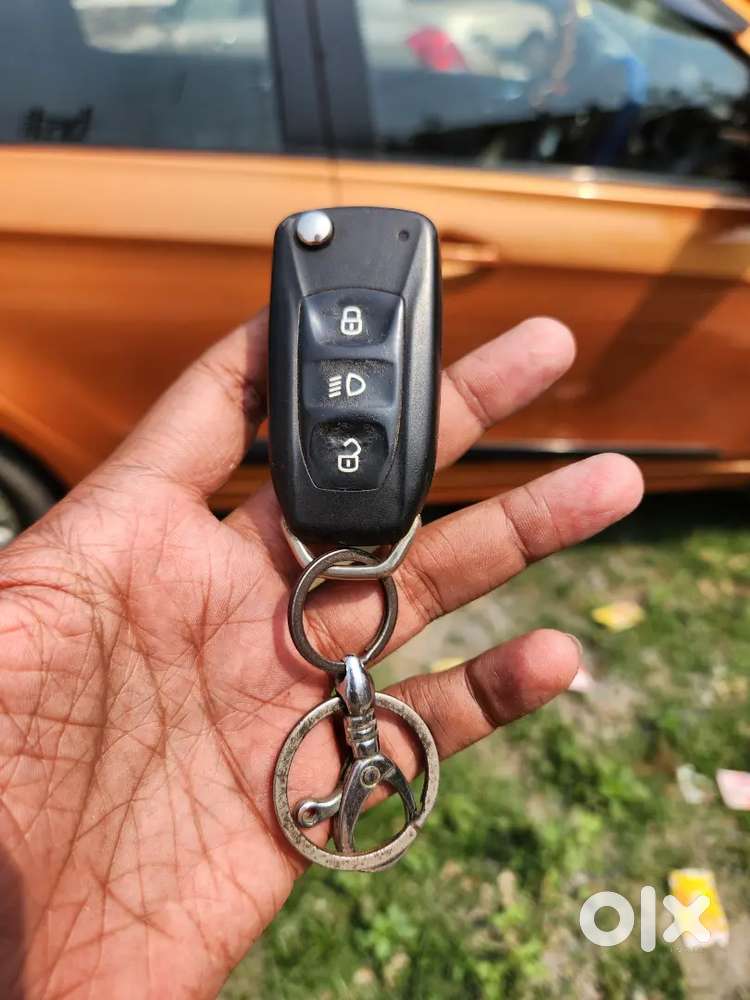 Tata Tiago 2016 Top Model Petrol Well Maintained