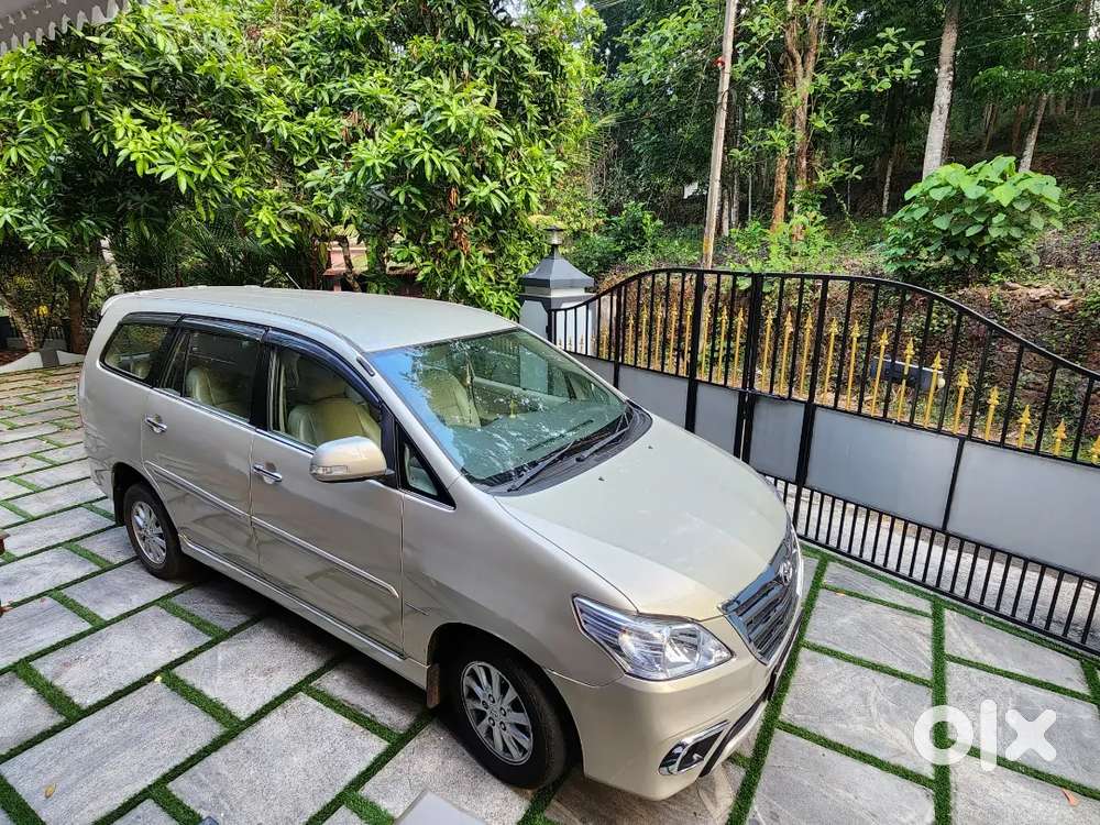 Toyota Innova 2013 Diesel Well Maintained