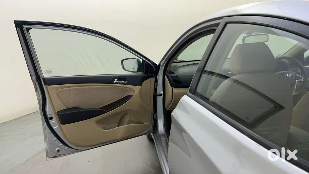 Hyundai Verna 1.6 Vtvt Sx, 2012, Petrol