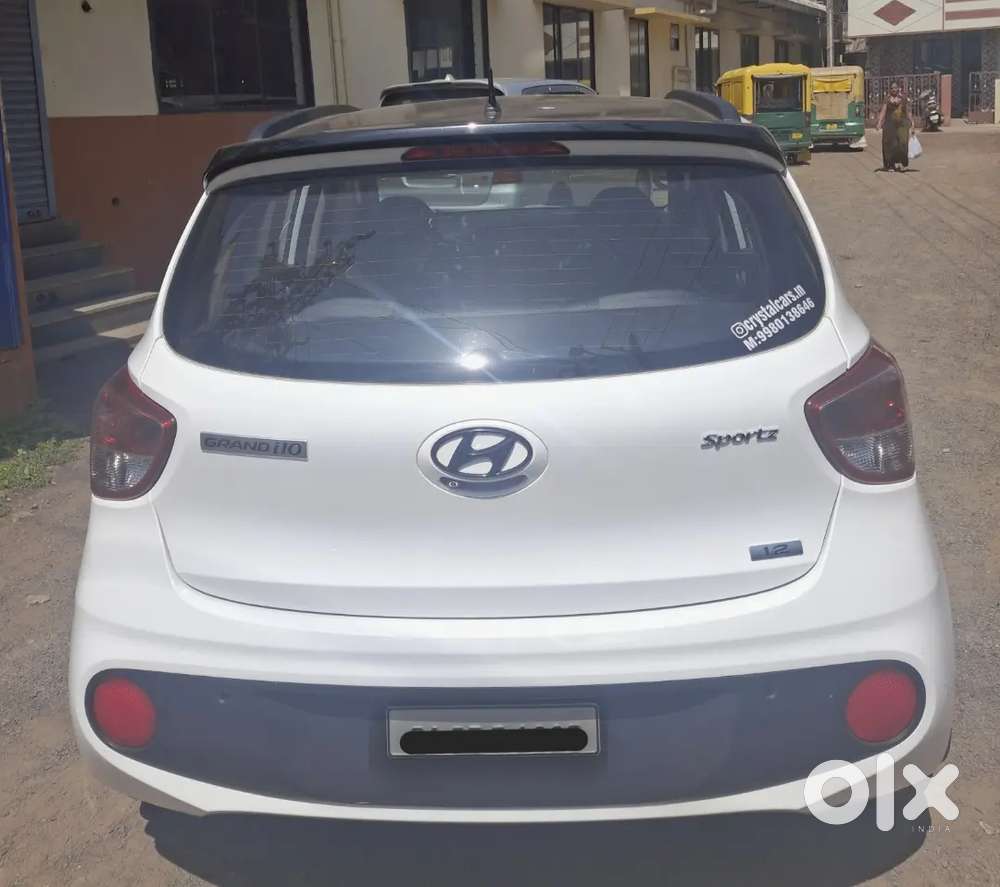Hyundai Grand I10 1.2 Sportz
(dual Tone)