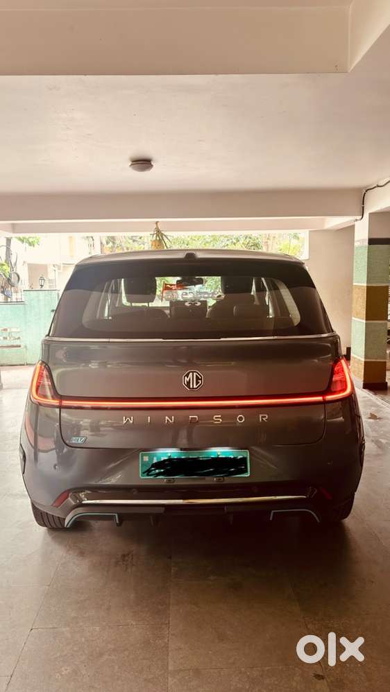 Mg Windsor Ev Essence 2025
