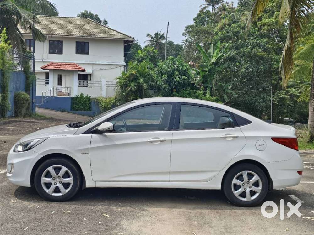 Hyundai Verna 1.6 Ex Vtvt, 2013, Petrol