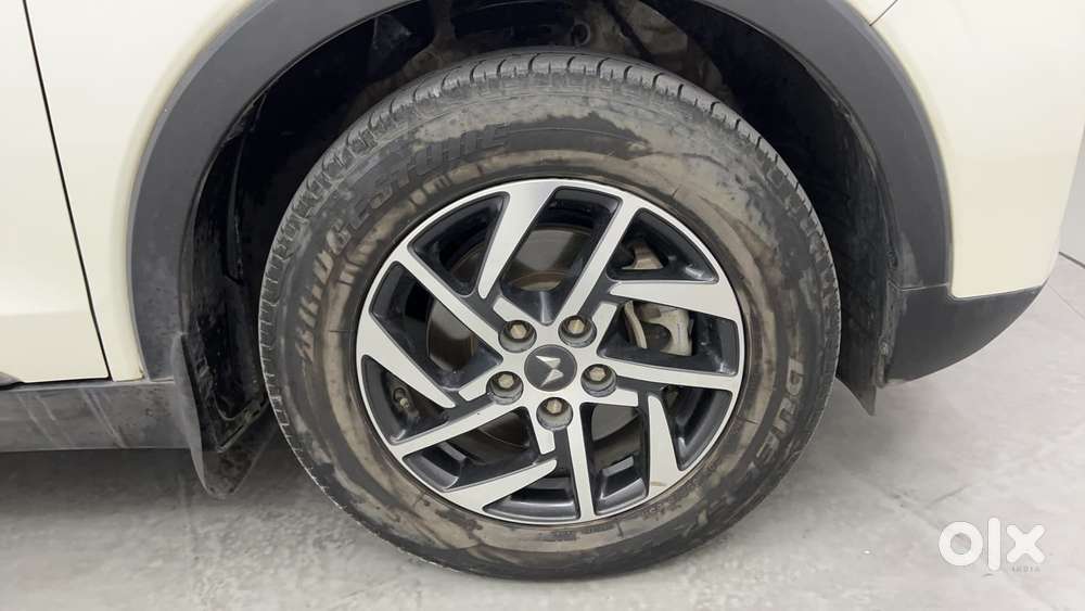 Mahindra Xuv300 W8 Option Diesel, 2023, Diesel