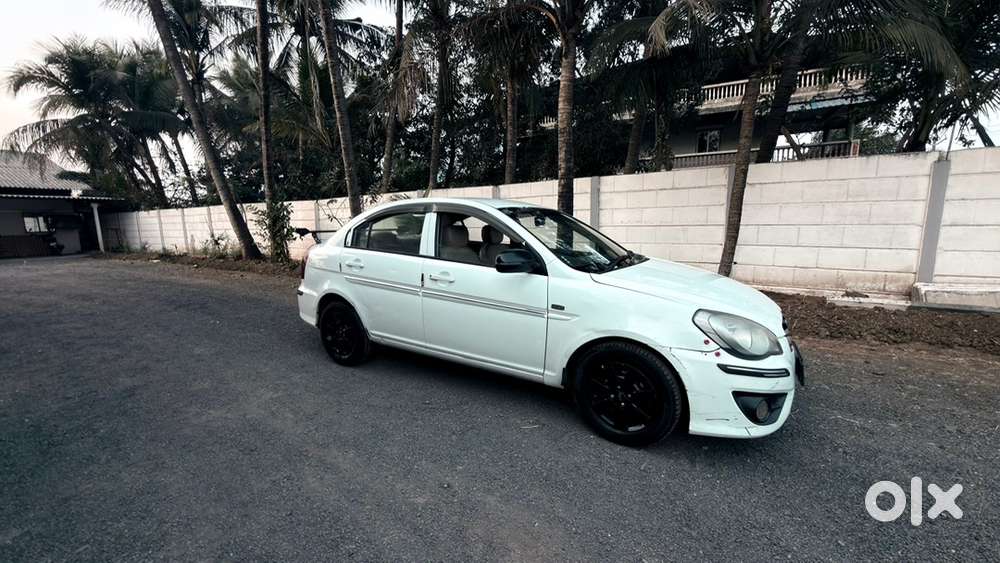 Hyundai Verna Petrol 2010