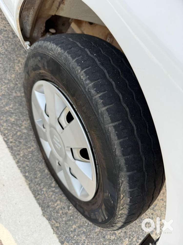 Maruti Suzuki Eeco 2016