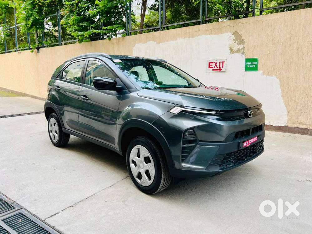 Tata Nexon Pure 1.2 Revotron Petrol 6 Mt, 2026, Petrol