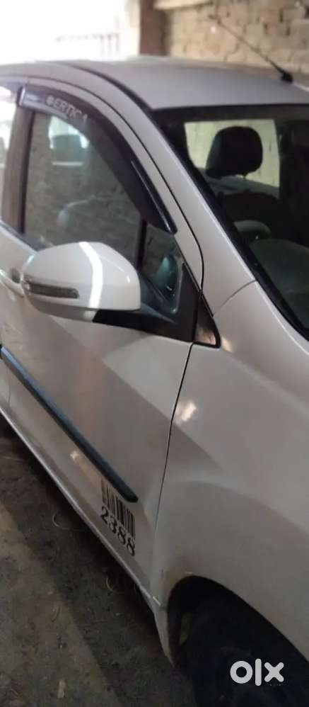 Maruti Suzuki Ertiga 2014 Diesel 70000 Km Driven