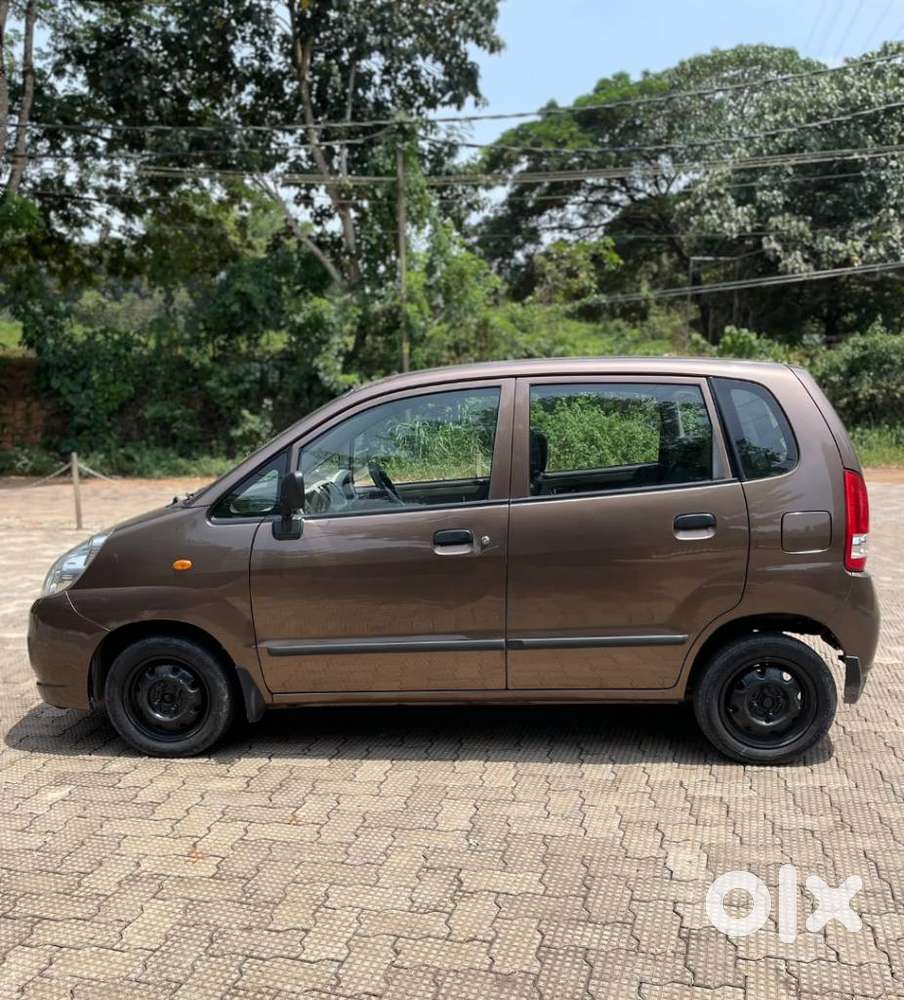 Maruti Suzuki Zen Estilo Lxi Bs Iv, 2011, Petrol