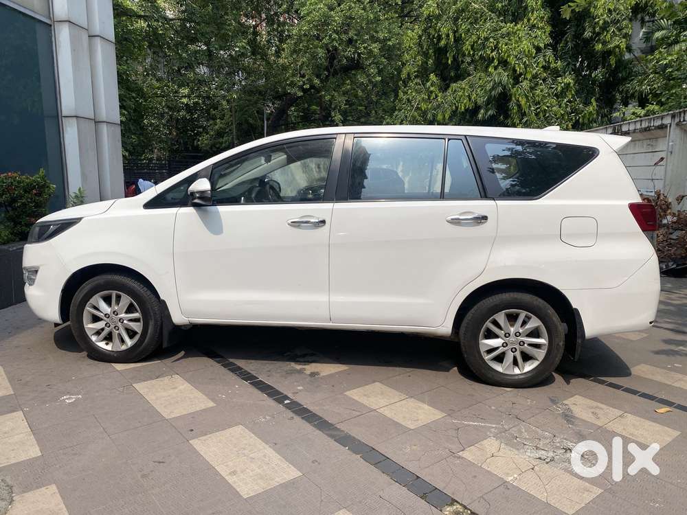Toyota Innova Crysta 2.4 G Mt 7 Str, 2000, Diesel