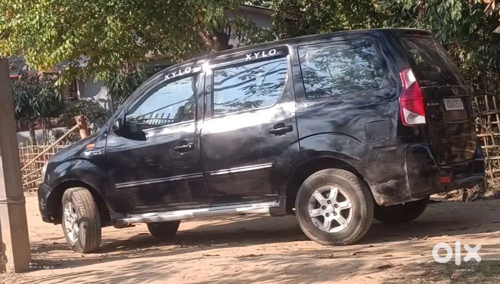 Mahindra Xylo 2011
