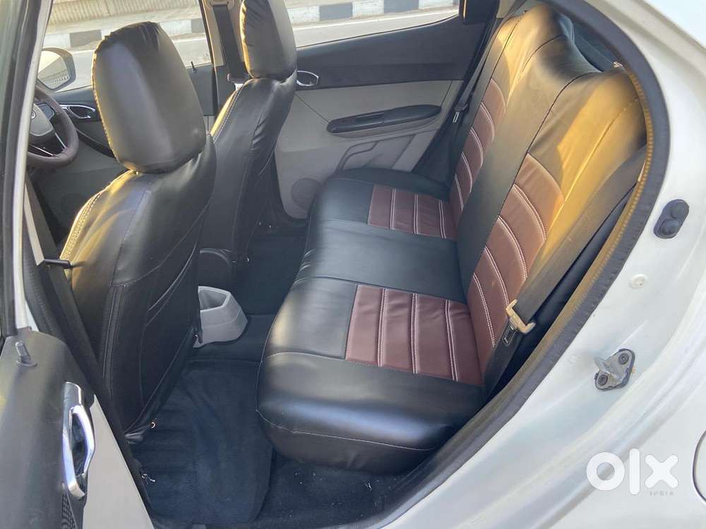 Excellent Condition , Skrecth Less