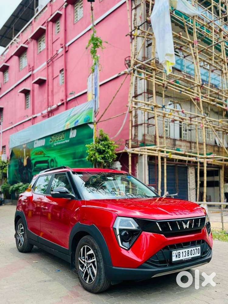 Mahindra Xuv 3xo Ax5 Pm Mt, 2024, Petrol