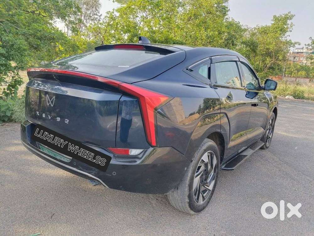 Mahindra Xev 9e Pack Three (top Model), 2025, Electric