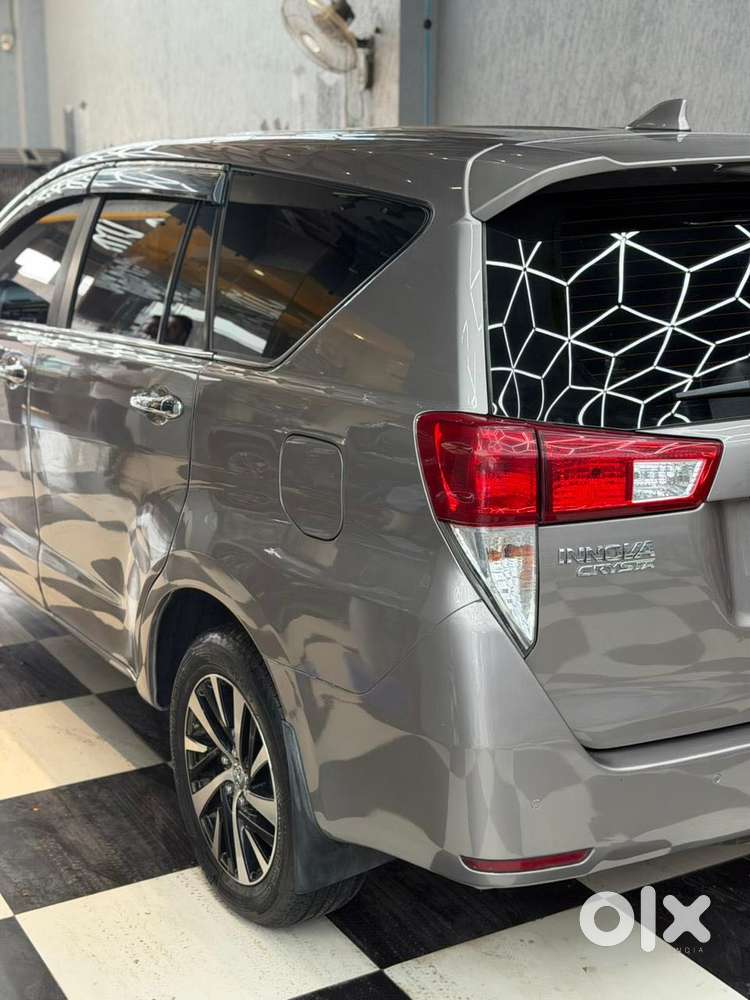 Toyota Innova Crysta 2.8 Zx At 7 Seater, 2021, Diesel