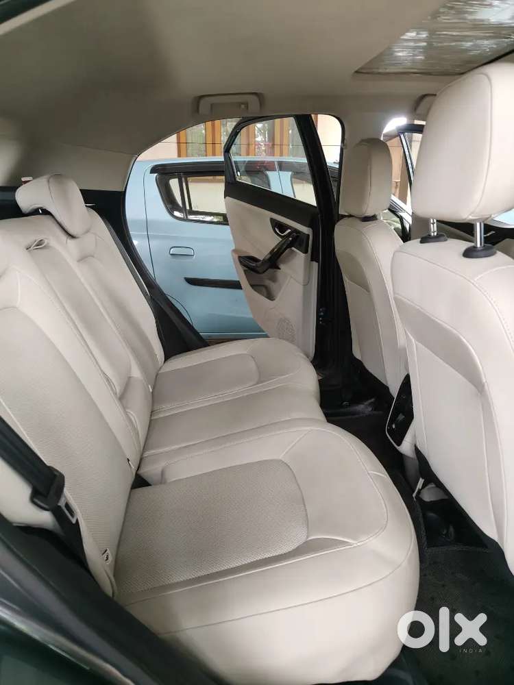 Top Model With Sunroof Under 5000 Km