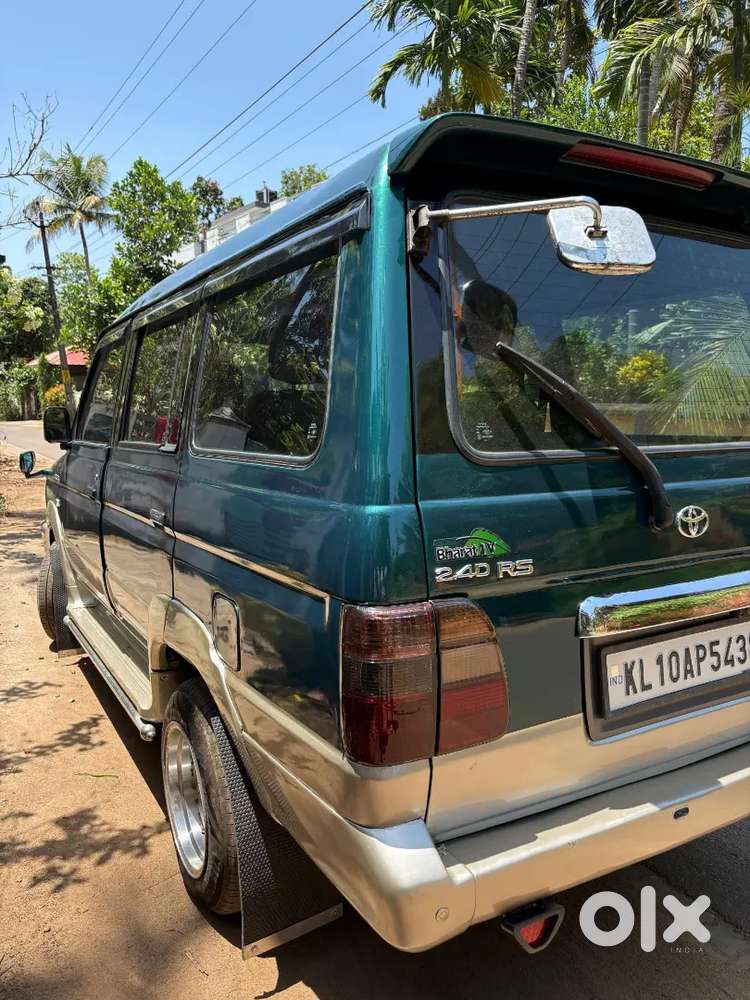 Toyota Qualis 2005 Diesel Well Maintained